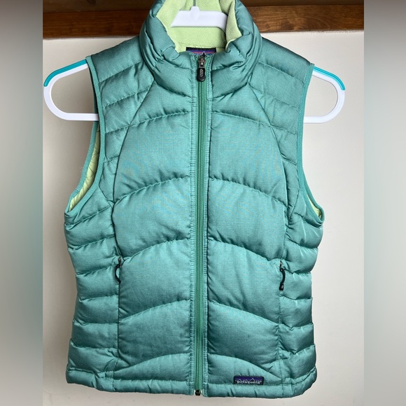 Patagonia Down Vest - Picture 1 of 11